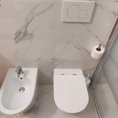 公寓 Airali House 阿尔本加