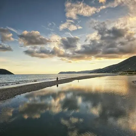 アパート Airali House *