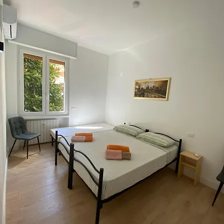 Airali House * アルベンガ