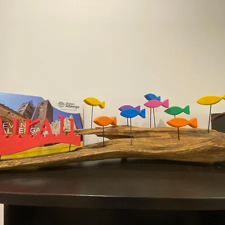 Airali House アルベンガ