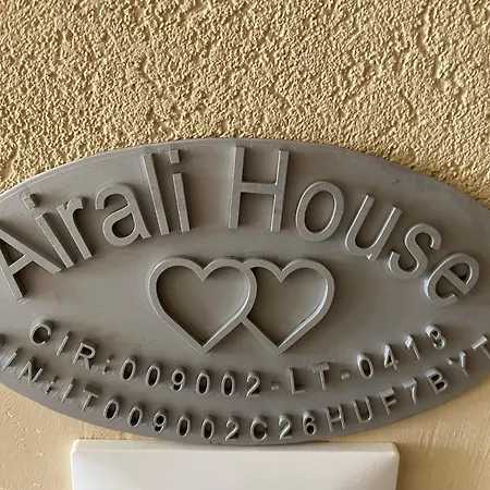 Airali House * アルベンガ