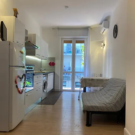Airali House 公寓