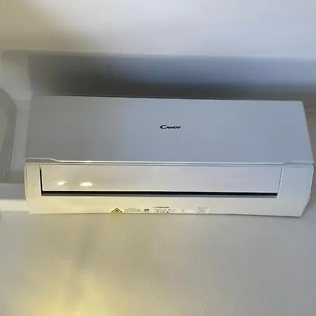 Airali House アパート アルベンガ