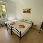 Airali House Lejlighed *